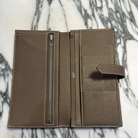 Hermes Bearn H wallet Etoupe with silver hardware-AUTHENTIC - Picture 2 of 7